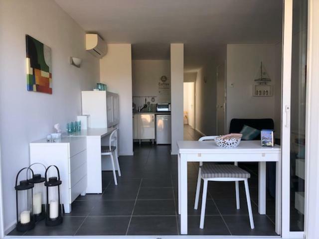 Appartement Les Pieds Dans L'Eau ! Le Lavandou Exterior foto